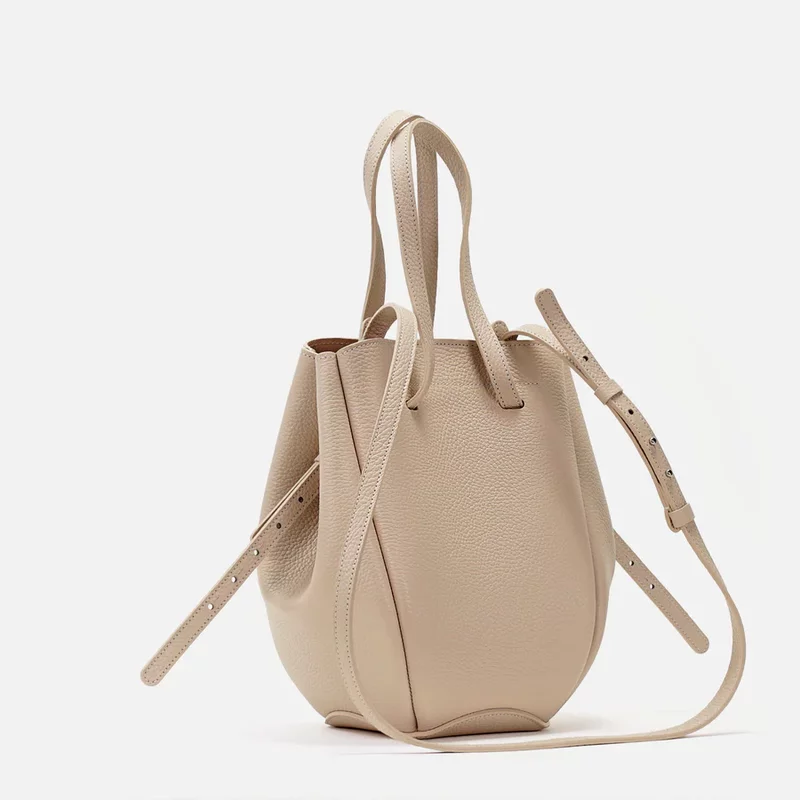 Geanta Petale, Piele Texturata, Culoare Vanilie Rosé, cu Accesorii